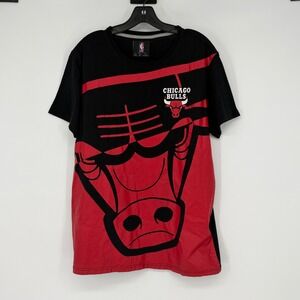 NBA Chicago Bulls Graphic T-Shirt Mens Large Black Red Big Logo Short Sleeve Tee